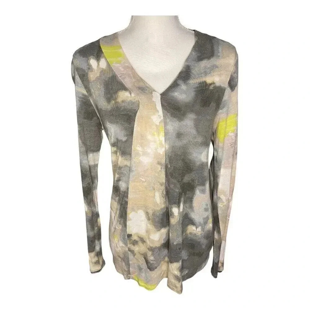 Simply Vera Vera Wang Medium V-Neck Soft Watercolor Design Long‎ Sleeved Top